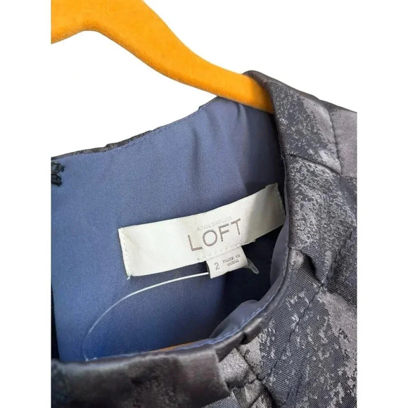 ANN TAYLOR Loft Size 2 Gray Watercolor Print Sheath Zip Business Casual Dress - Picture 3 of 10